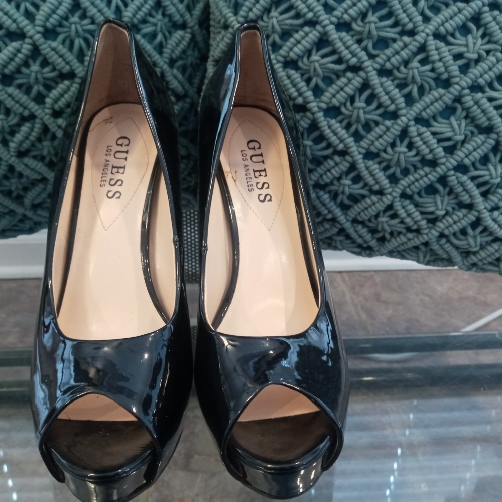 GUESS Shoes